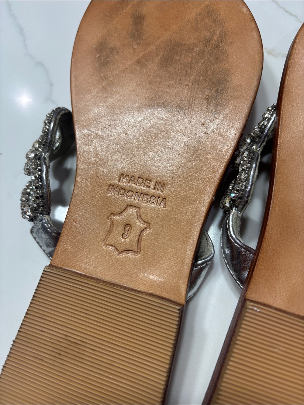 Tommy Bahama Silver Beaded T-Strap Sandals with Brown Footbed - Picture 11 of 12